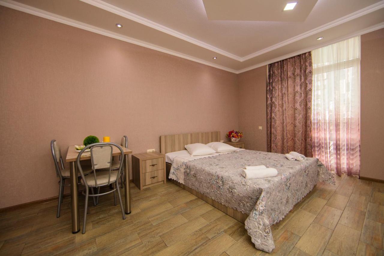Sea Towers Suite Batumi Exterior foto